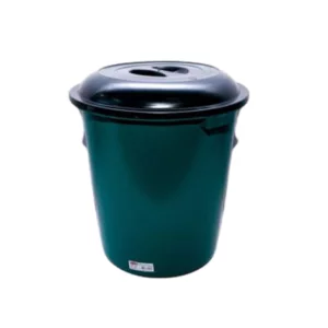 LIXEIRA PLASTICA COM TAMPA PRETA 27L PLASNEW